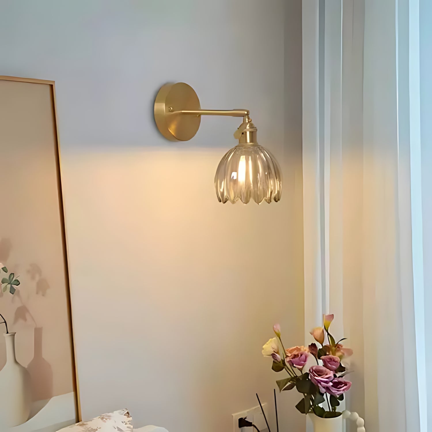 Retro Tulip Glass Wall Sconce