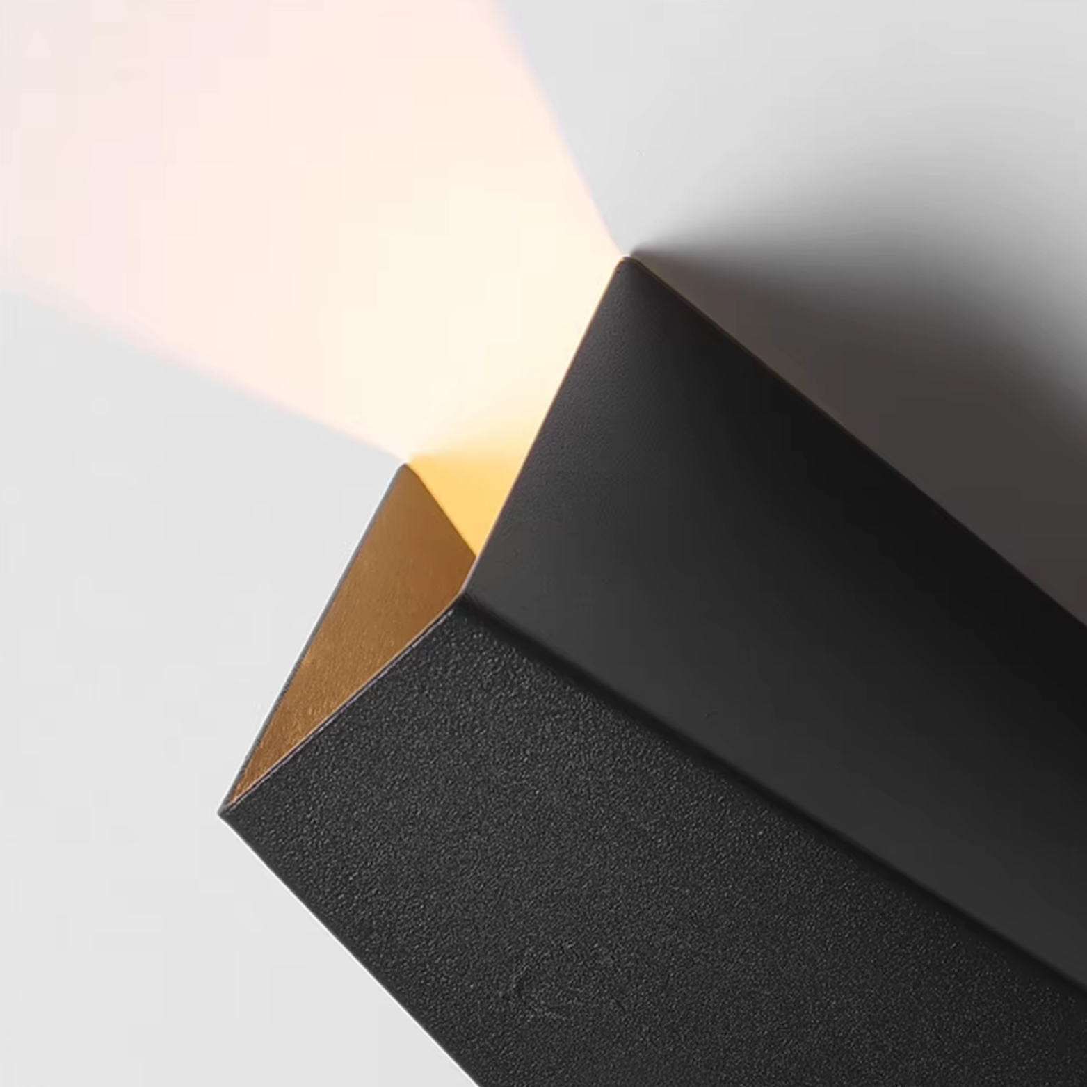 Halo - Beam LED Wall Light