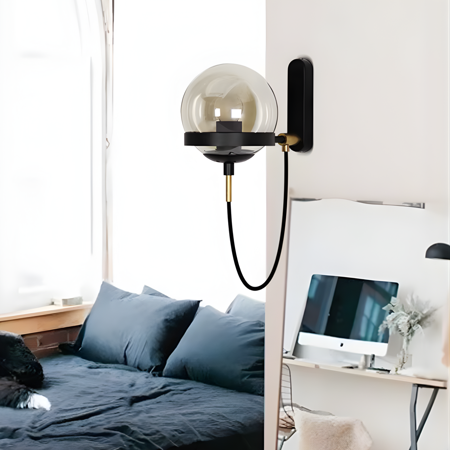 Molde - Round Sphere Wall Sconce