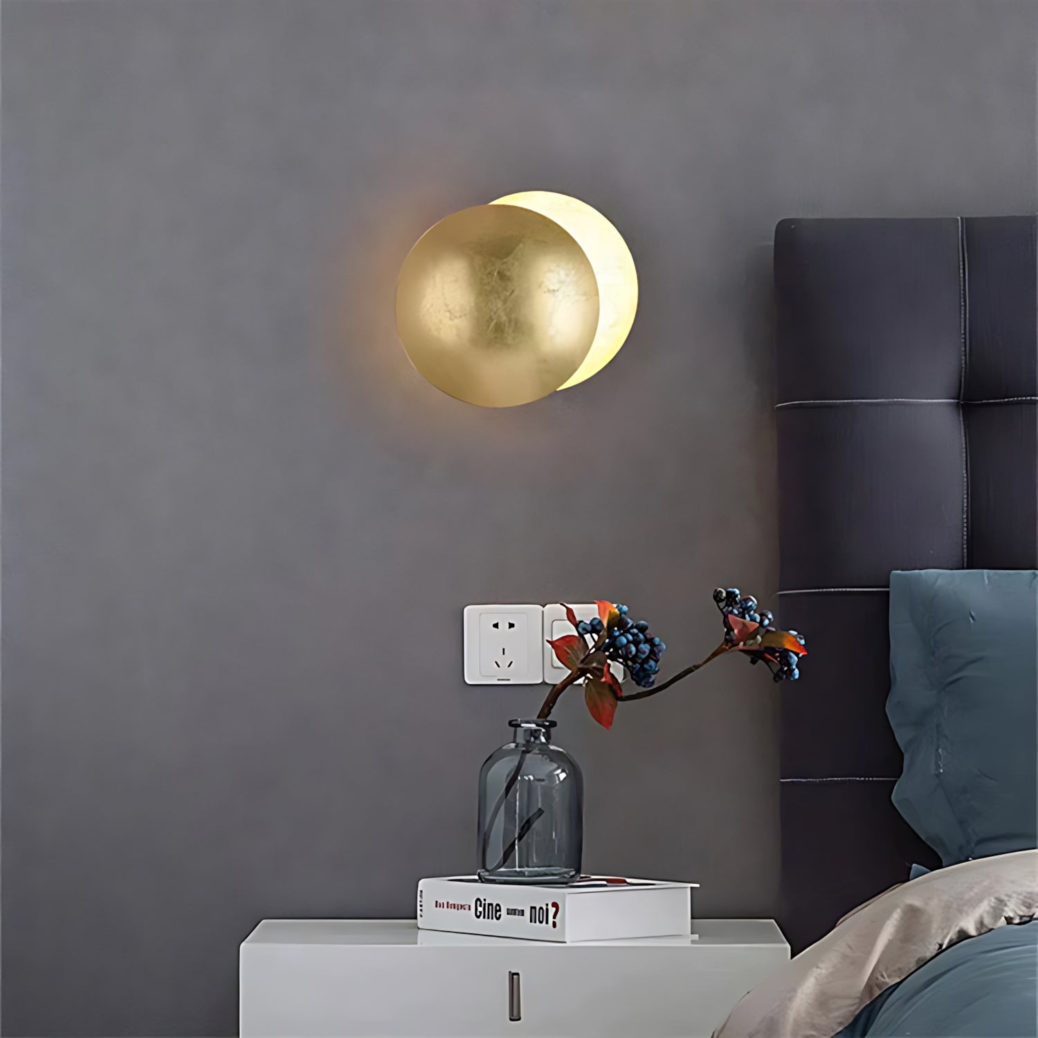 Unique Eclipse 360-Degree Rotating LED Wall Lamp