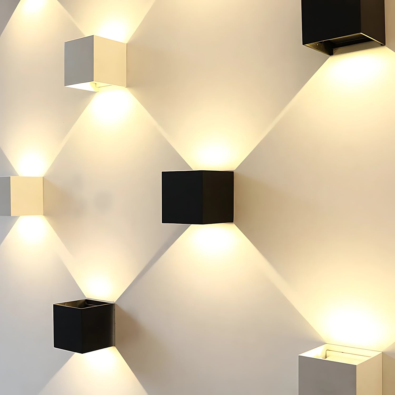 Lichtenstein - Cube Lamp Wall Light with Sensor