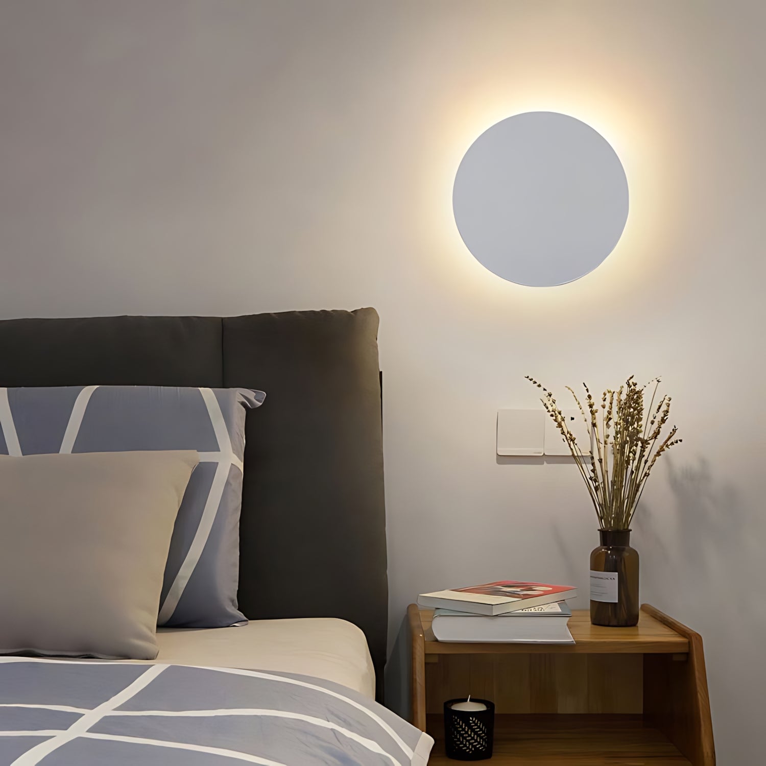 Eisenstadt - Round Metal Wall Lamp