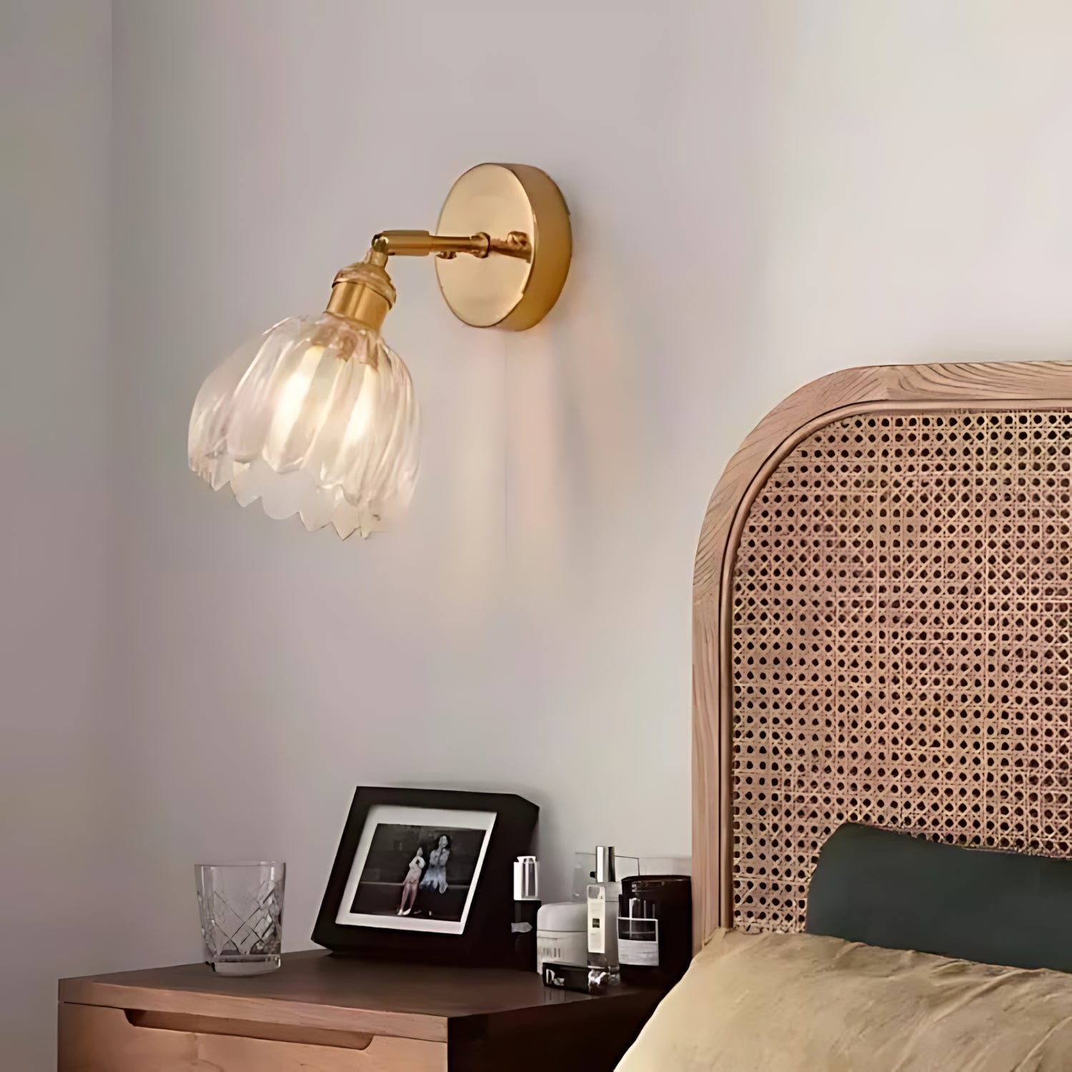 Retro Tulip Glass Wall Sconce