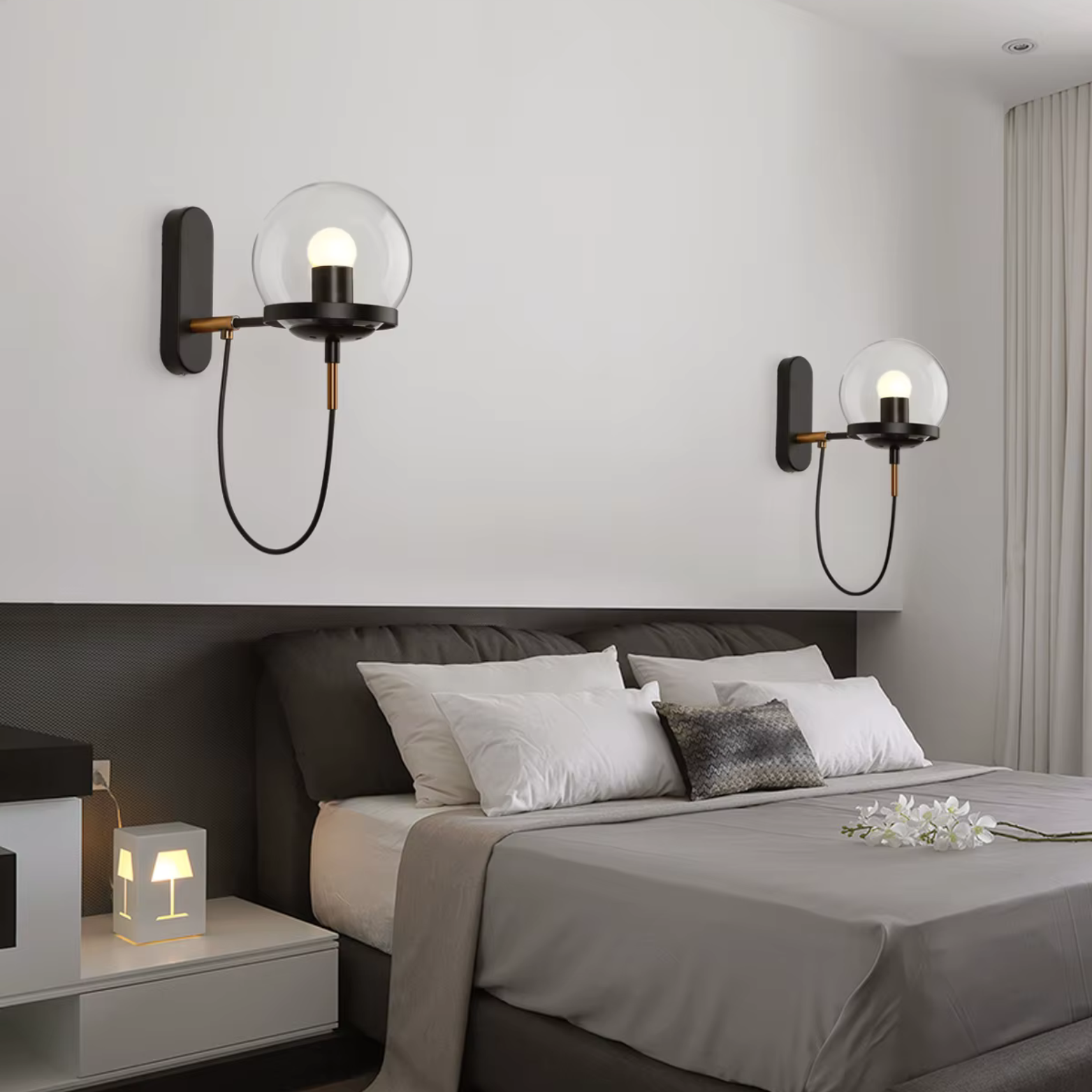 Molde - Round Sphere Wall Sconce