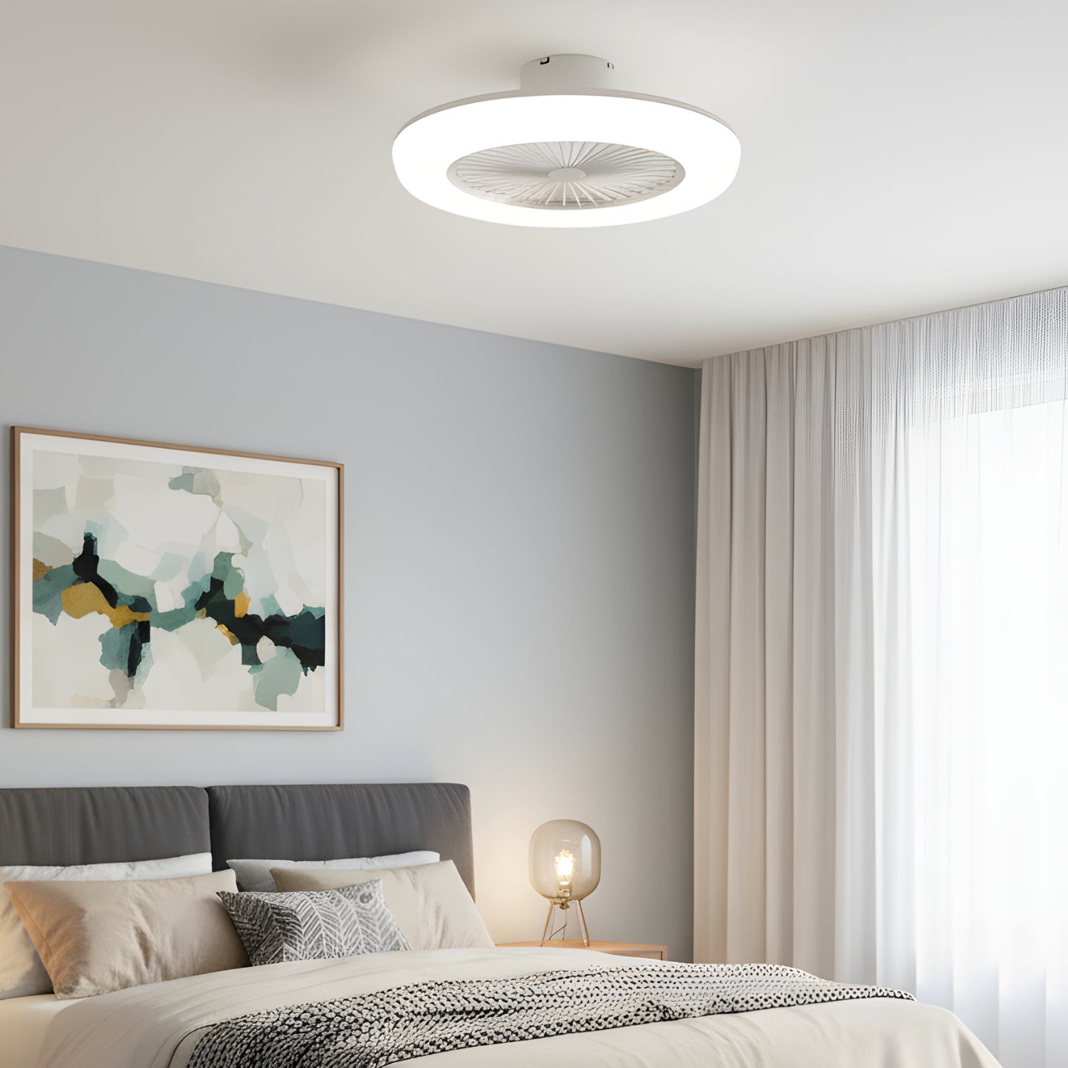 Varn – Modern Compact Ceiling Fan with Dimmable Light & Remote