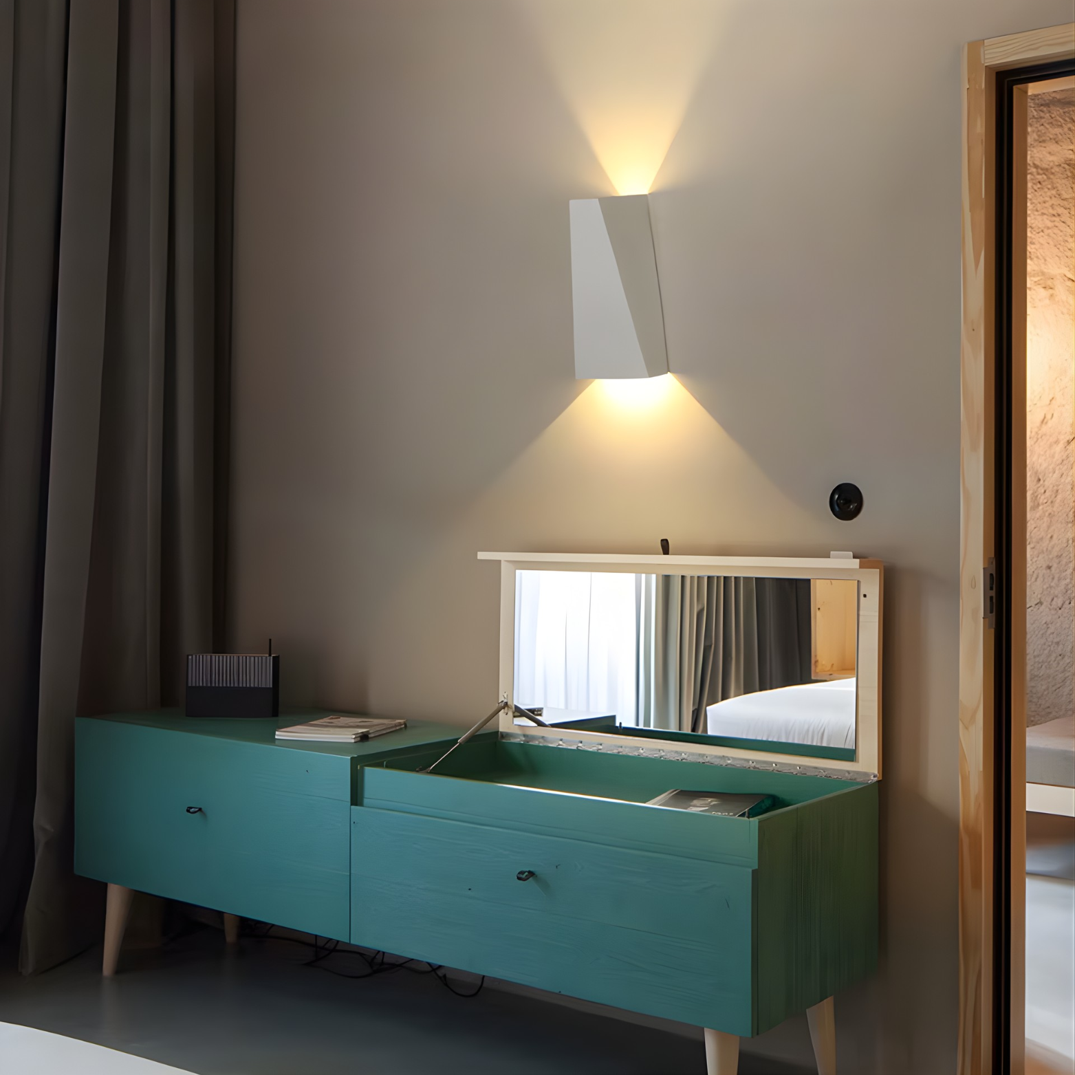 Halo - Beam LED Wall Light